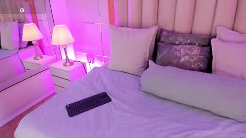    online show from January 13, 9:53 pm