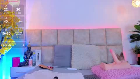 maddisonf online show from October 10, 1:43 pm