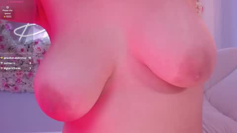 Snapshot of maddisonlowe chatting on February 18, 6:48 am Maddison online show from February 18, 6:48 am