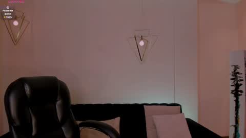 Maddison online show from July 14, 8:25 pm