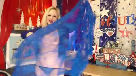 MaddisonRae online show from June 11, 2:53 am