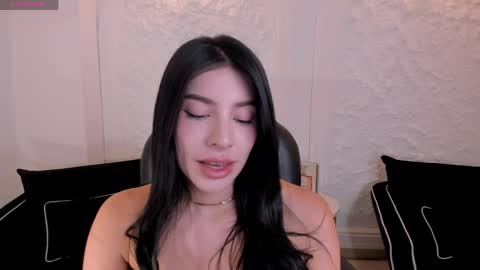 Snapshot of maddisontaylor chatting on May 8, 7:41 pm Maddison online show from May 8, 7:41 pm