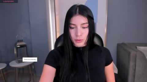 Snapshot of maddisontaylor chatting on May 19, 7:31 pm Maddison online show from May 19, 7:31 pm