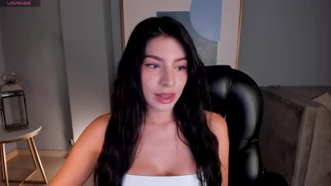 Snapshot of maddisontaylor chatting on June 2, 7:16 pm Maddison online show from June 2, 7:16 pm
