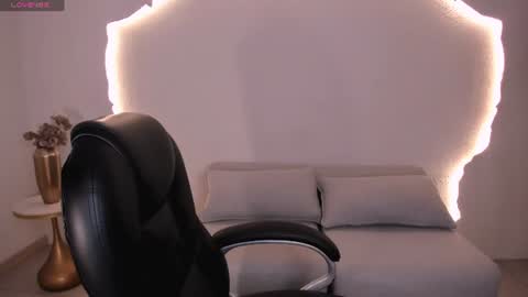 Snapshot of maddisontaylor chatting on June 10, 7:57 pm Maddison online show from June 10, 7:57 pm