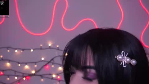 Snapshot of maddisrock chatting on March 11, 7:03 am madis online show from March 11, 7:03 am