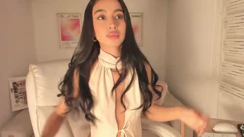 Snapshot of maddy_bronw chatting on May 15, 11:12 pm Maddy online show from May 15, 11:12 pm