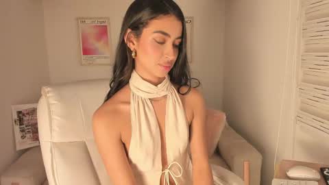 Snapshot of maddy_bronw chatting on May 15, 11:45 pm Maddy online show from May 15, 11:45 pm