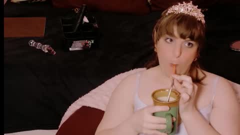 Snapshot of maddy_cat chatting on February 6, 3:04 pm Maddy Cat online show from February 6, 3:04 pm