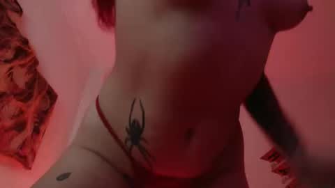 maddy_vicius19 online show from October 30, 11:49 pm