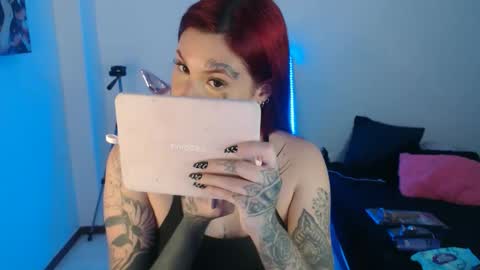 maddy_vicius19 online show from November 23, 11:59 pm