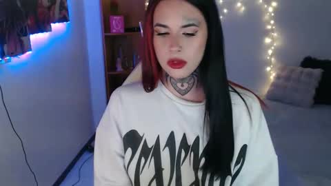 maddy_vicius19 online show from April 15, 3:35 am
