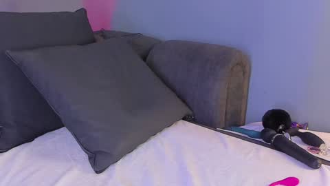 Maddy  online show from January 15, 3:11 am