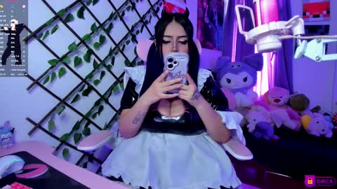 Snapshot of maddyfoox chatting on February 23, 10:31 pm Maddy Foox online show from February 23, 10:31 pm