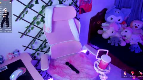 Snapshot of maddyfoox chatting on March 6, 11:09 pm Maddy Foox online show from March 6, 11:09 pm