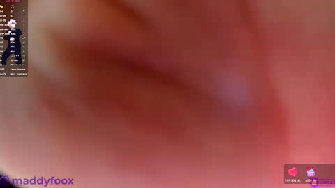 Snapshot of maddyfoox chatting on March 8, 9:40 pm Maddy Foox online show from March 8, 9:40 pm