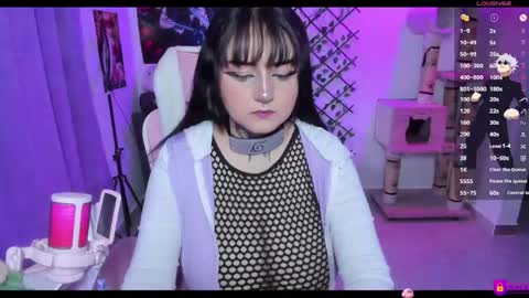 Snapshot of maddyfoox chatting on May 27, 11:13 pm Maddy Foox online show from May 27, 11:13 pm