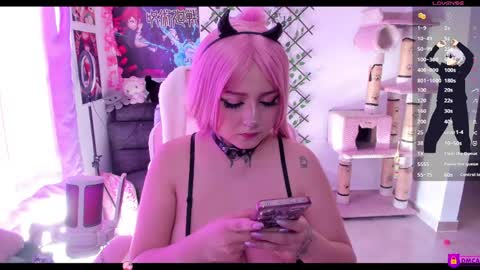 Snapshot of maddyfoox chatting on May 30, 9:45 pm Maddy Foox online show from May 30, 9:45 pm