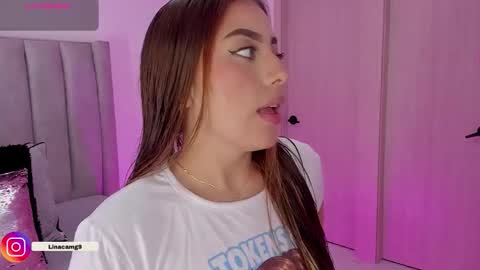 Snapshot of maddylennon chatting on February 22, 10:52 pm Lina online show from February 22, 10:52 pm