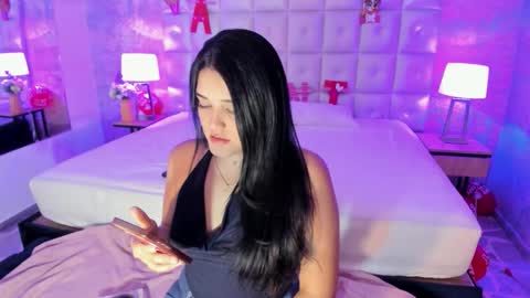 Maddy online show from February 17, 11:40 am