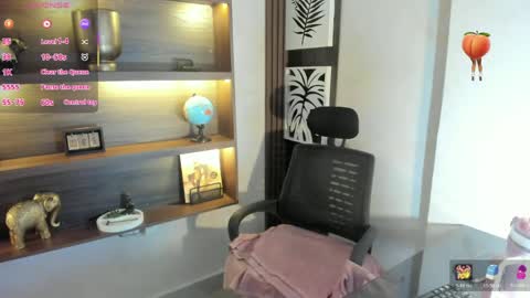 Maddy online show from April 24, 11:34 am