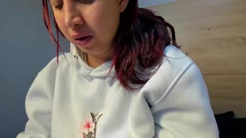 Snapshot of madelaine_blosson chatting on July 29, 10:35 am Madelaine online show from July 29, 10:35 am
