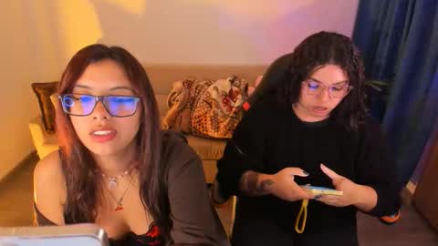 Snapshot of madelaine_taylor chatting on November 17, 10:26 pm madelaine_taylor online show from November 17, 10:26 pm