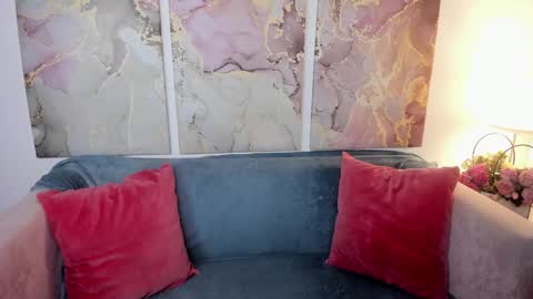 Snapshot of madelaines chatting on January 11, 9:14 am madelaines online show from January 11, 9:14 am