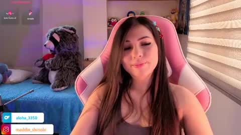 Snapshot of madeleine_shinobi chatting on June 19, 8:23 pm Emily Only Fans online show from June 19, 8:23 pm