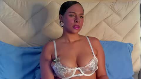 madeleinxxx_ online show from July 1, 7:02 pm