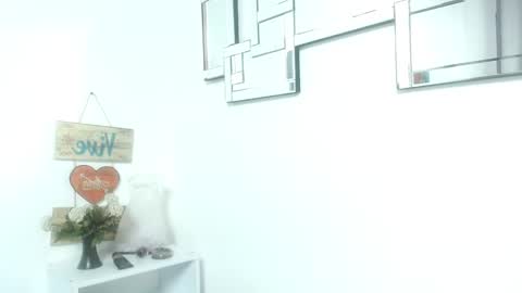 Madeline online show from November 25, 12:05 pm