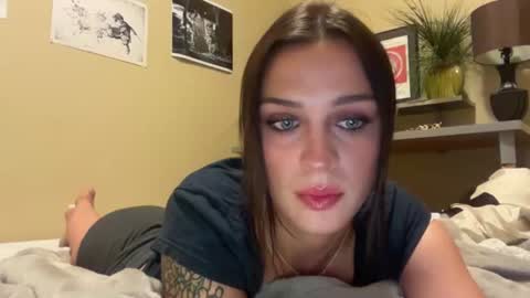 Snapshot of madelinebrooksx chatting on June 23, 10:08 pm madelinebrooksx online show from June 23, 10:08 pm