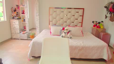 madelyn roses online show from November 27, 7:38 pm