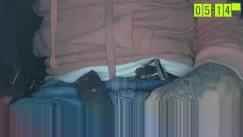 Snapshot of madeyoulook818 chatting on February 9, 1:14 pm madeyoulook818 online show from February 9, 1:14 pm