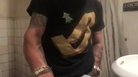 Snapshot of madeyoulook818 chatting on March 24, 9:25 am madeyoulook818 online show from March 24, 9:25 am