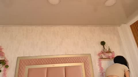 madhison_5 online show from February 13, 12:23 pm