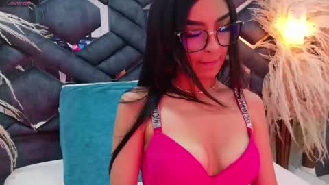 Snapshot of madison_07 chatting on September 10, 5:29 am madison online show from September 10, 5:29 am