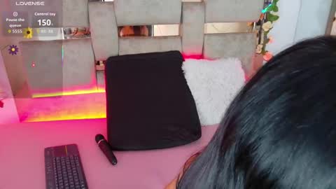 Snapshot of madison_07 chatting on October 6, 9:56 pm madison online show from October 6, 9:56 pm