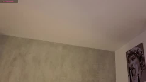Melissa     700  1400 -5 online show from April 29, 4:11 pm