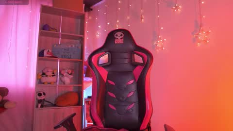 Madison   online show from February 25, 1:32 pm