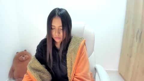 madison montes online show from January 16, 5:22 am