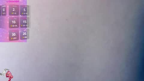 madison_oli online show from October 28, 11:36 am