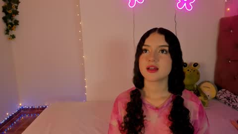 Snapshot of madison_pettis1 chatting on October 1, 3:34 am Madison online show from October 1, 3:34 am