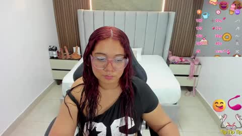 Snapshot of madison_rowan chatting on May 28, 3:26 am MADI online show from May 28, 3:26 am