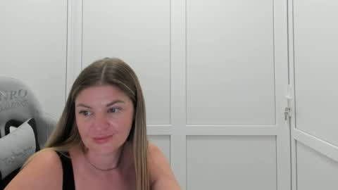 Snapshot of madison_smile chatting on July 14, 10:21 am Madison online show from July 14, 10:21 am
