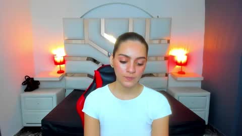 Snapshot of madisoncarzon chatting on September 11, 7:58 pm Madison Carzon online show from September 11, 7:58 pm