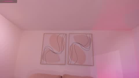 Snapshot of madisoncollinsx chatting on November 18, 11:25 am Maddi Collins online show from November 18, 11:25 am