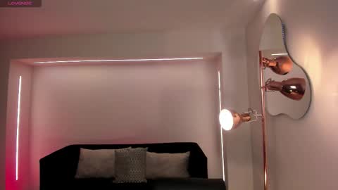 Snapshot of madisoncollinsx chatting on November 29, 11:13 am Maddi Collins online show from November 29, 11:13 am