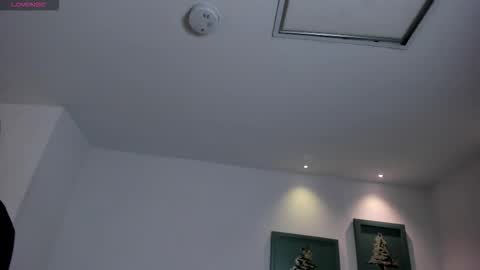 Snapshot of madisoncollinsx chatting on November 30, 11:25 am Maddi Collins online show from November 30, 11:25 am