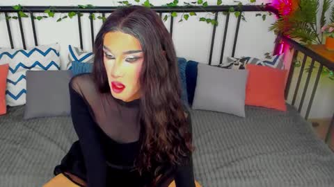 madisonesprit online show from March 1, 10:28 am